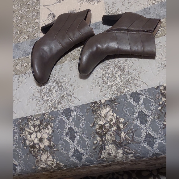 Aerosoles boots for women size,9 - Picture 5 of 7